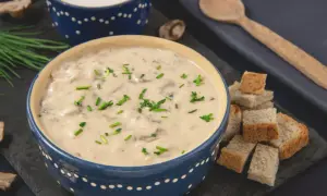 Zupa krem z pieczarek: Prosty przepis na aksamitny smak
