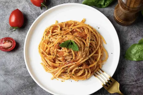 Spaghetti bez mięsa: Pyszne przepisy i roślinne alternatywy