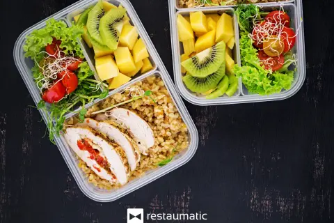 Jak założyć catering dietetyczny? Kompletny przewodnik krok po kroku