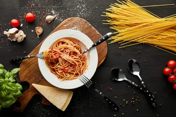 Jak ugotować idealne spaghetti al dente? Prosty przewodnik